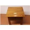 Image 1 : * End Table w/ Drawer (21"w x 21"d x 19 3/4"h - Has Cracks)