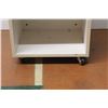 Image 6 : * Shelving Stand on Wheels (15" x 12 1/2" x 10 1/2") - Camp Chair