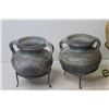 Image 3 : (3) Decorative Vases with Stand + (2) Decorative Snails