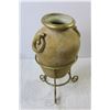 Image 4 : (3) Decorative Vases with Stand + (2) Decorative Snails