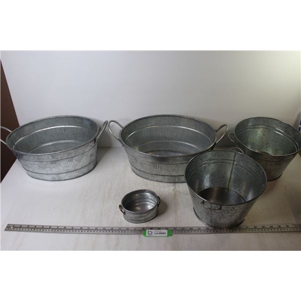 Metal Pails and Tubs