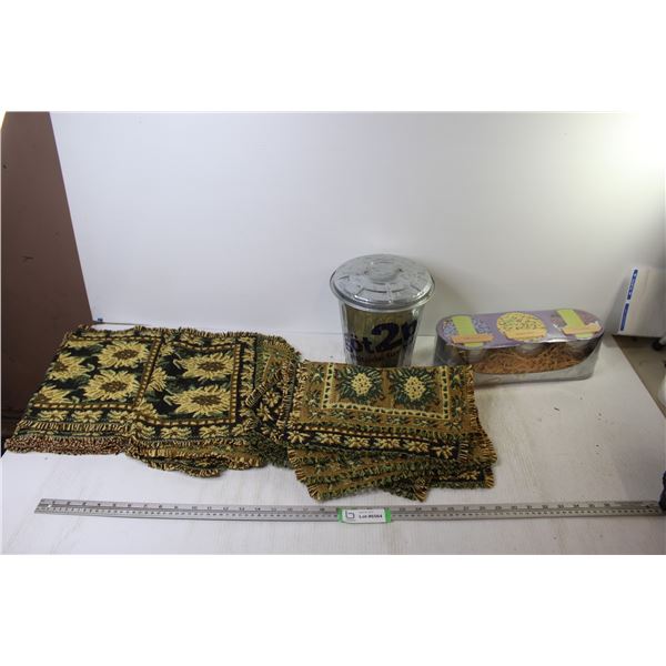 (3) Placemats, Small Metal Trash Bin   (3) Galvanised Pots