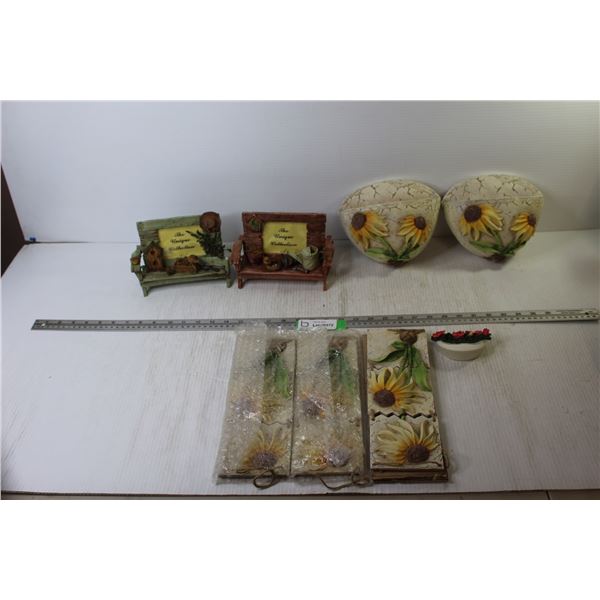 (2) Planters + (4) Garden Decorations + Bench Picture Frames 3 1/2 x 5