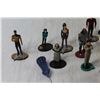 Image 2 : Lot of Star Wars and Star Trek Figurines + (5) A&W Heads