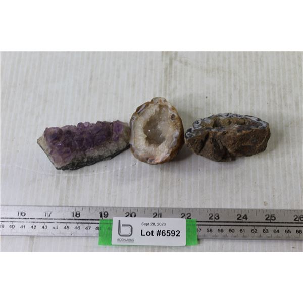 (3) Geodes