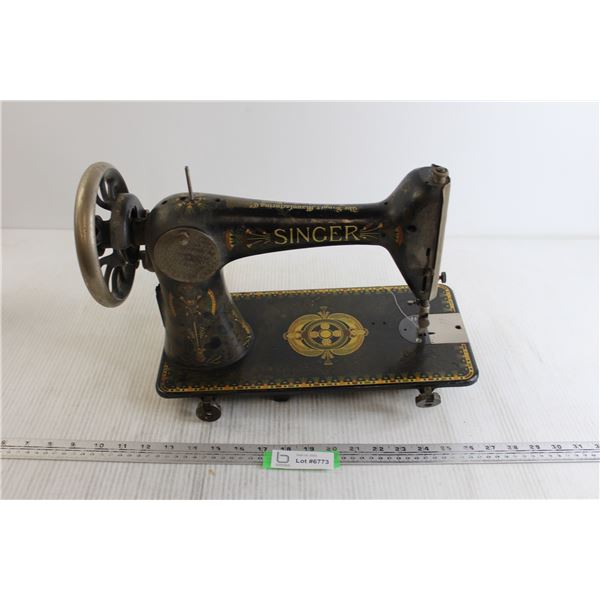 Vintage Singer Sewing Machine