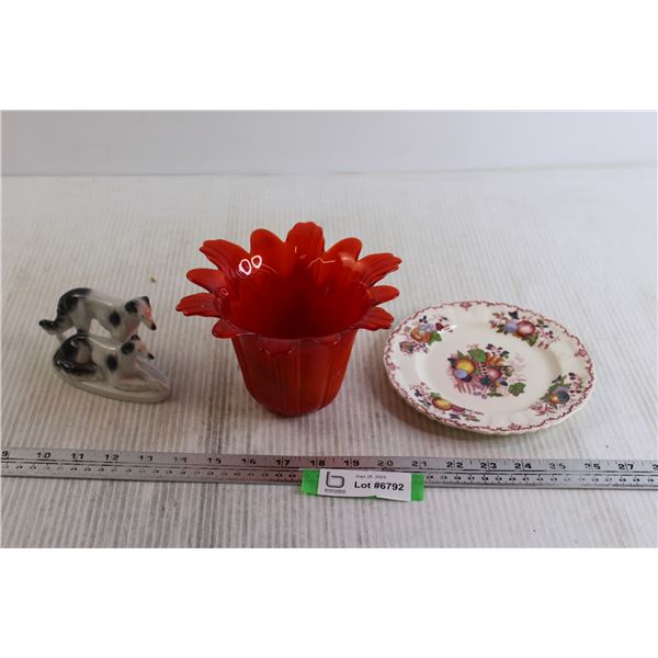 Mason's Fruit Basket Plate, Greyhound Dog Decoration, Flower-Esque Vase
