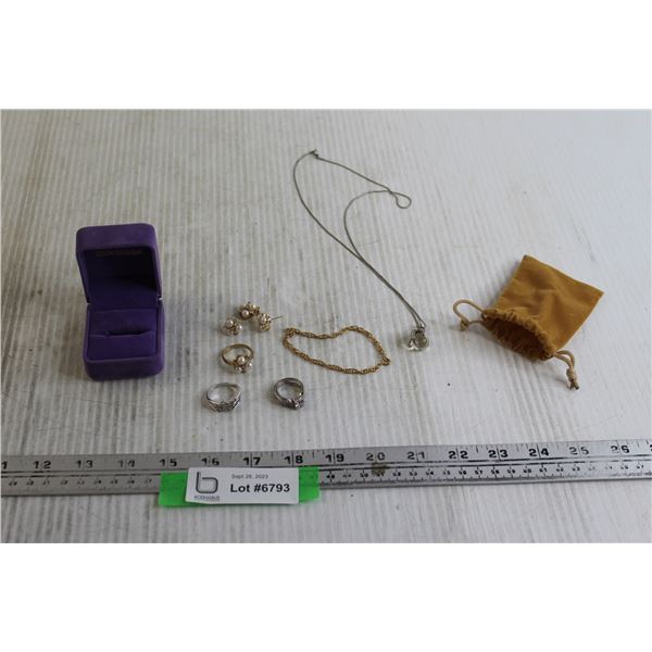 Ben Moss Box, Costume Jewelry