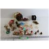 Image 1 : (15+) Assorted Christmas Decorations - Ornaments, Wreath Ball, etc.