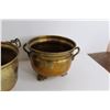Image 4 : (3) Brass Pots, (2) Candleholders