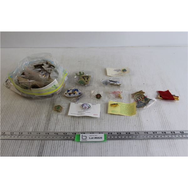 (25+) Assorted Pins - Saskatchewan Flag