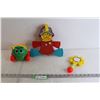 Image 1 : (3) Plastic Kids Toys