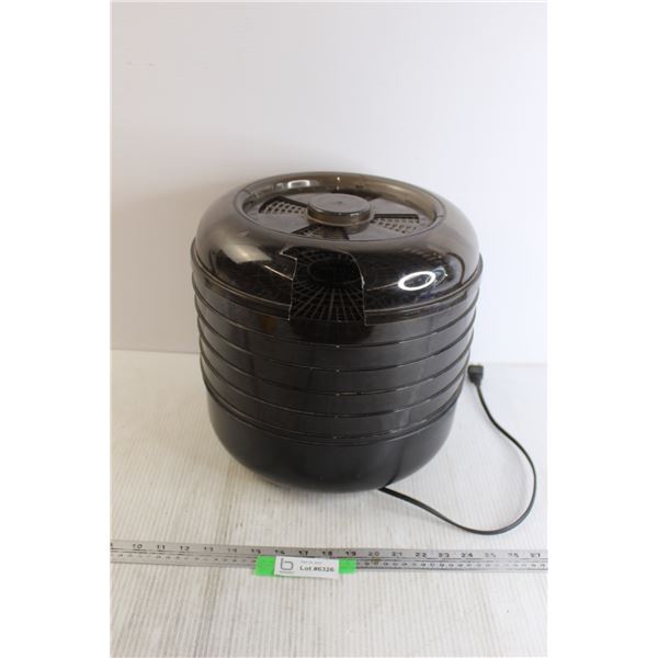 5-Tray Dehydrator - Some Damage, Untested