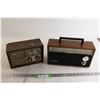 Image 1 : Philco Radio - Doesn't Work, Sony Radio - Untested