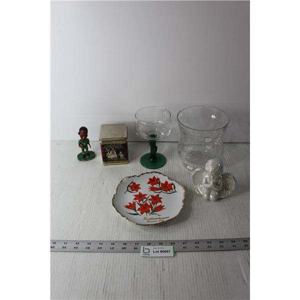 Vase, Glass, Tin, Saskatchewan Lily Plate, Angel and Richie Hall Bobble Head