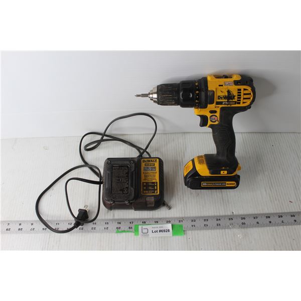 DeWalt 1/2" Cordless Drill Driver with Accessories