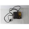Image 2 : DeWalt 1/2" Cordless Drill Driver with Accessories