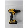 Image 4 : DeWalt 1/2" Cordless Drill Driver with Accessories