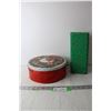 Image 1 : (2) Stacking Christmas Tins