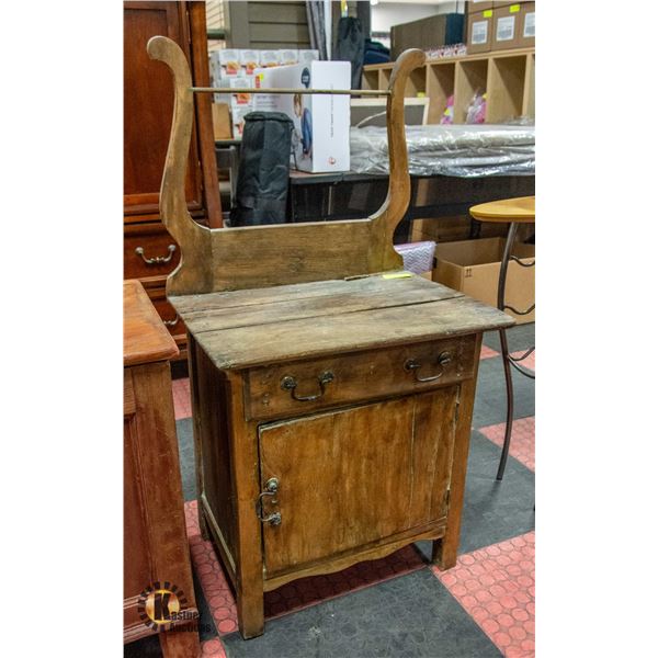 ANTIQUE WASHER STAND