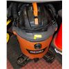 Image 1 : RIGID 12G 5 HP PEAK LARGE SHOP VAC WITH LONG