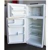 Image 2 : FRIGIDAIRE TOP MOUNT REFRIGERATOR