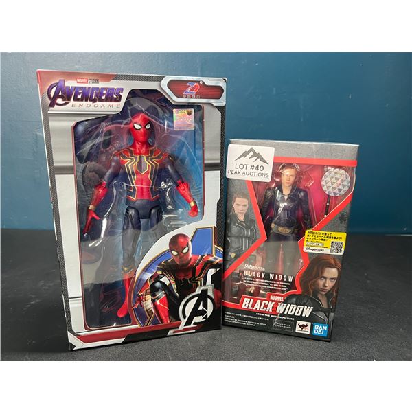Lot of 2 Toy Figures - 1x Avengers 1x Marvel Black Widow