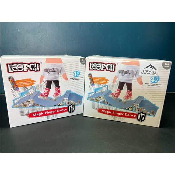 Lot of 2 Finger Skateboard Toy Sets