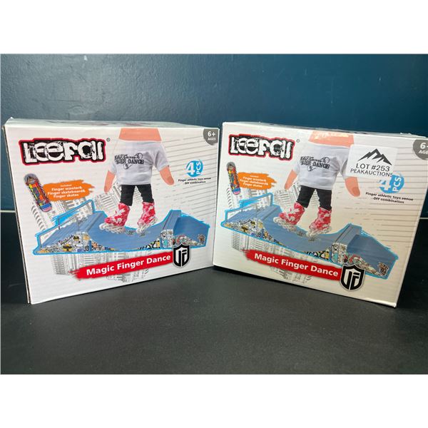 Lot of 2 Finger Skateboard Toy Sets