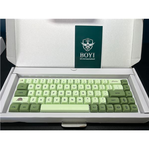 Lot of 1 Boyi 68 Keys NKRO Bluetooth Mechanical Gaming Keyboard - Matcha Green