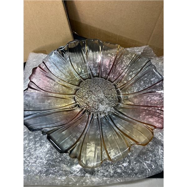 Lot of 2 Glass Flower Decorative Serving Platters/Trays