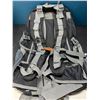 Image 2 : Lot of 1 40L Outdoor/Mountaineer Backpack for Hiking, Travelling, etc.