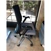 Image 3 : GLOBAL G20 BLACK/GREY MESH BACK TASK CHAIR