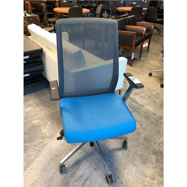 HAWORTH GREY/BLUE MESH BACK TASK CHAIR