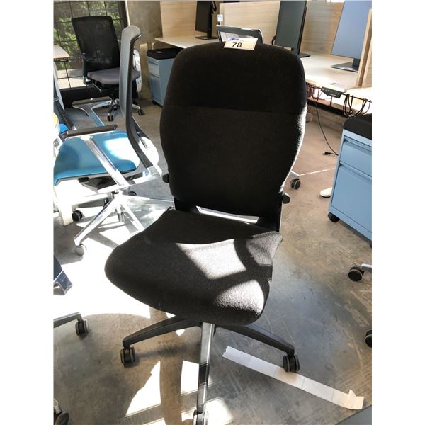 TEKNION BLACK ARMLESS TASK CHAIR