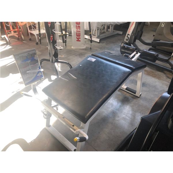 KEISER HAMSTRING CURL MACHINE