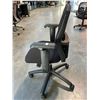 Image 2 : TEKNION BLACK ADJUSTABLE ARM TASK CHAIR