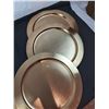 Image 2 : Williams Sonoma Antique Brass Plates