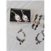 Image 2 : Costume Jewelry Earrings