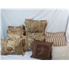 Image 1 : Assorted Decorative Pillows