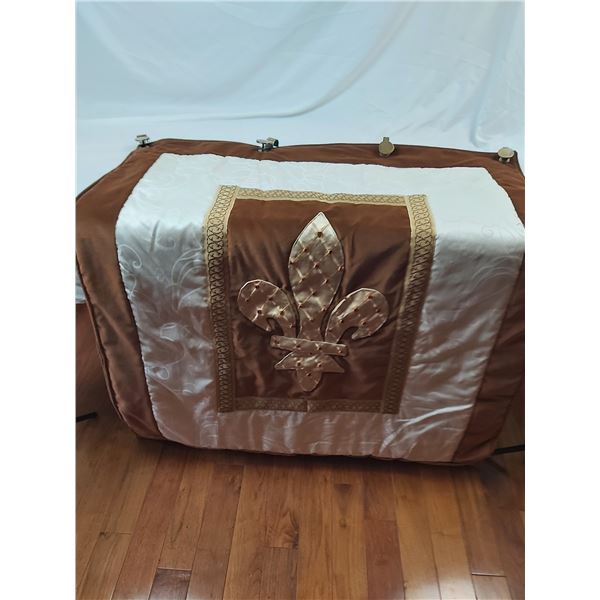 Fleur de Lis Tapestry