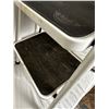 Image 2 : LITE Stepping Stool