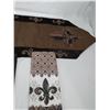 Image 2 : Fleur de Lis Table Runners