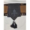 Image 3 : Fleur de Lis Table Runners