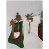 Image 2 : Christmas Stockings and Hangers