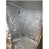 Image 3 : Venustani Insulated Grow Tent