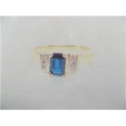 14 K Yellow Gold Sapphire & Diamond Lady's Ring, Sapphire Approx 0.75 carats, Diamonds Approx 0.12 c