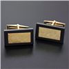 Image 6 : 14K Yellow Gold Rectangular Cut Black Onyx Florentine Finish Swivel Cuff Links
