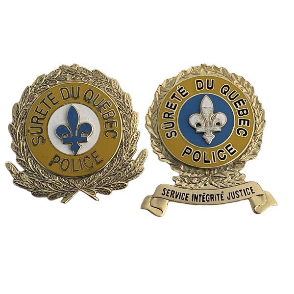 Quebec Cap Badges