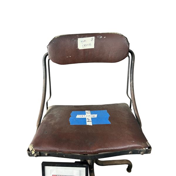 Tom Cruise Vanity Fair cover magazine prop used chair